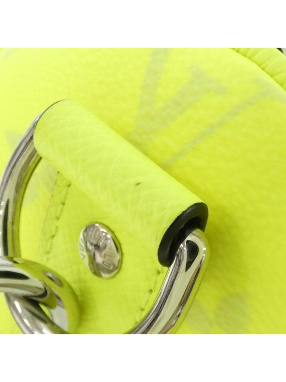 Louis Vuitton Taiga Llama Keepall Bandouliere Bag Neon Yellow - Picture 6 of 9